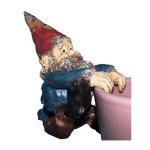 I Can Almost Reach Pot Clinger Gnome Garden Figurine