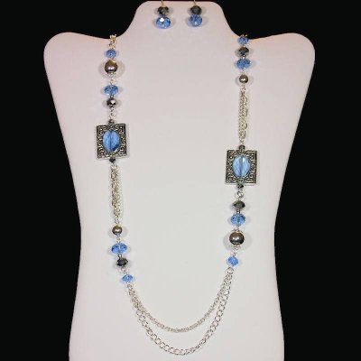Beaded Necklace in Blue Jewelry Set
